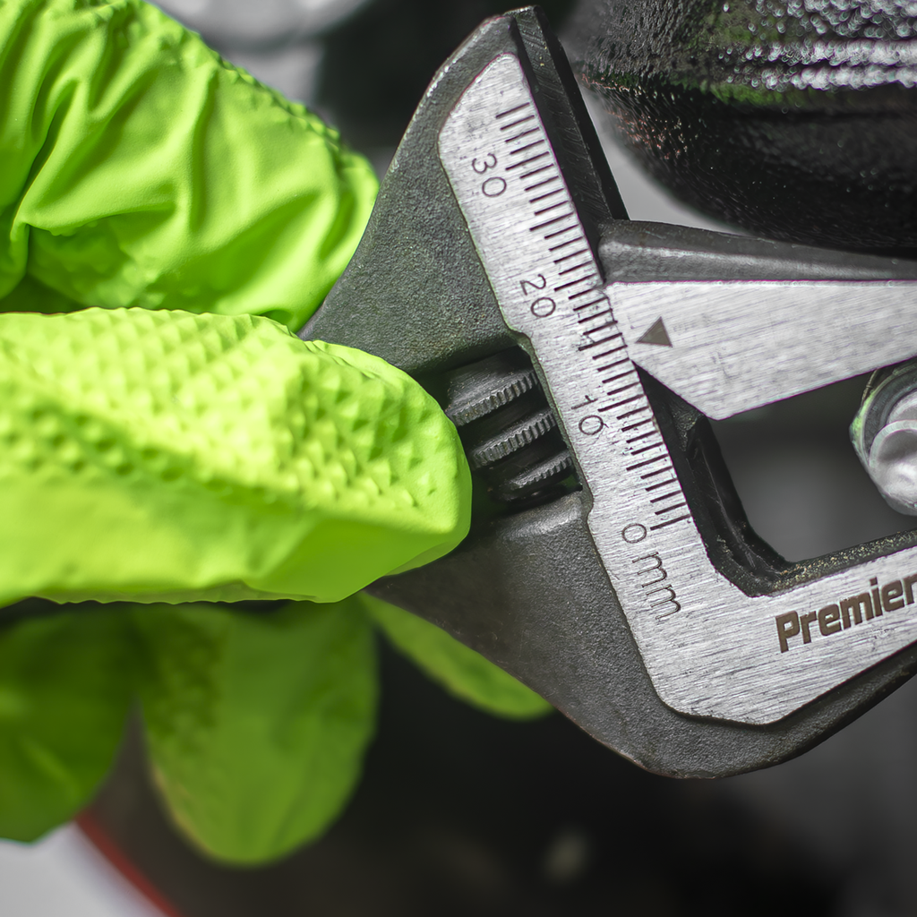 Adjustable Wide Jaw Wrench 150mm AK9573