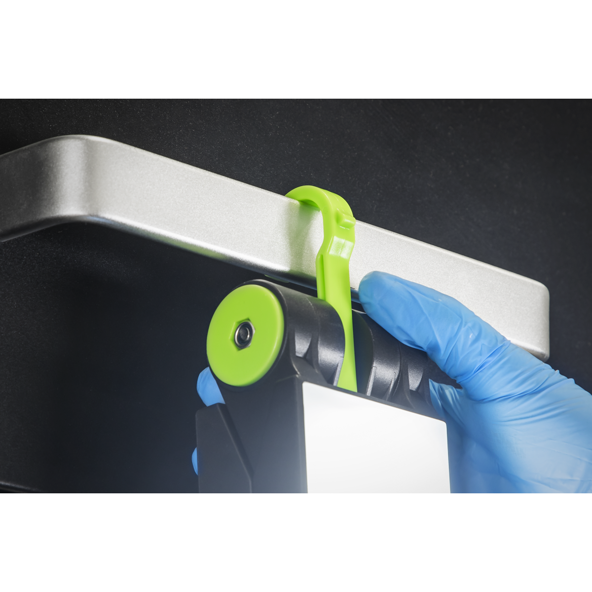 3-in-1 Folding Floodlight 10W SMD LED LED15WFL