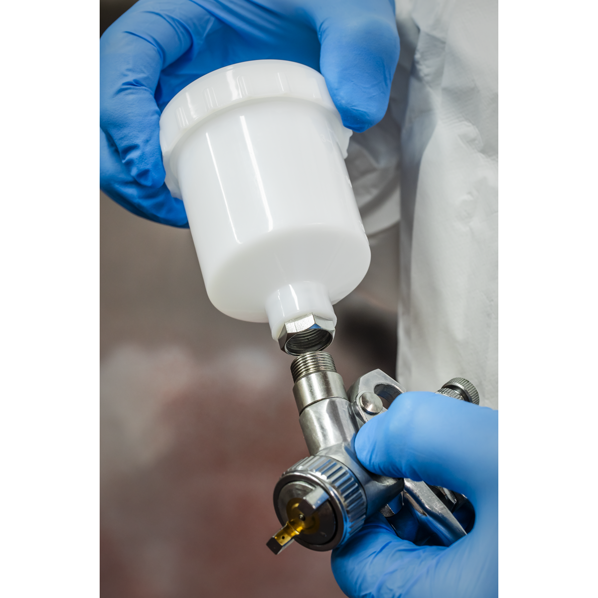 General-Purpose Gravity Feed Touch-Up Spray Gun 1mm Set-Up S631