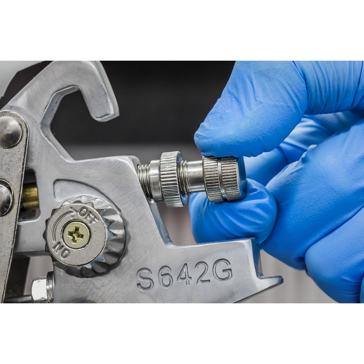 General-Purpose Gravity Feed Spray Gun 1.8mm Set-Up S642G