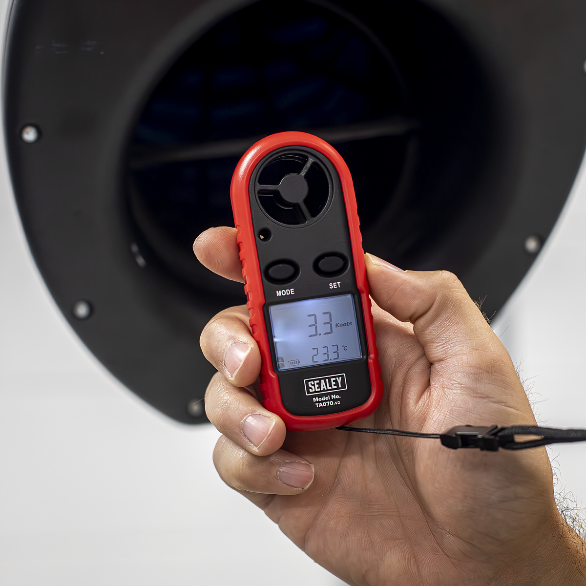 Digital Anemometer with Beaufort Scale TA070