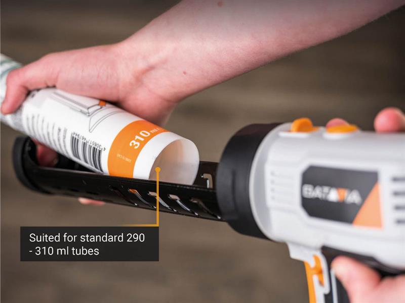 MAXXPUSH Caulking Gun with LED Light 6V (AA Batteries)                          