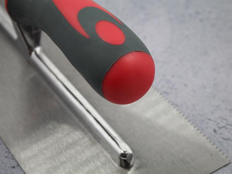 Notched Trowel V 3mm Soft Grip Handle 11 x 4.1/2in                              