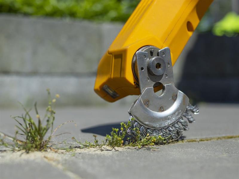 FIXXBRUSH 12V 1 x 2.0Ah Li-ion                                                  